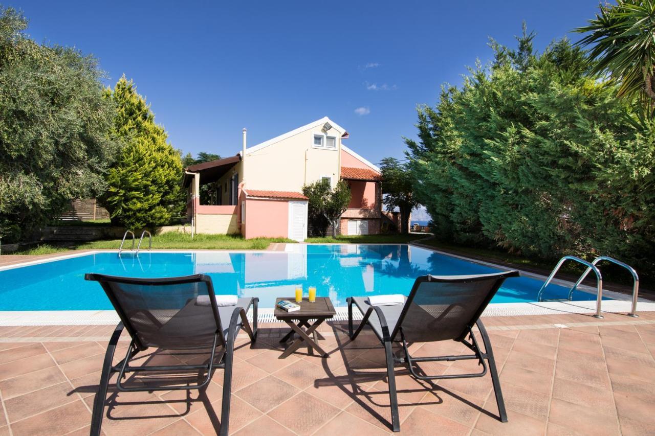 Sea View Estate Helios Βίλα Πέραμα Εξωτερικό φωτογραφία
